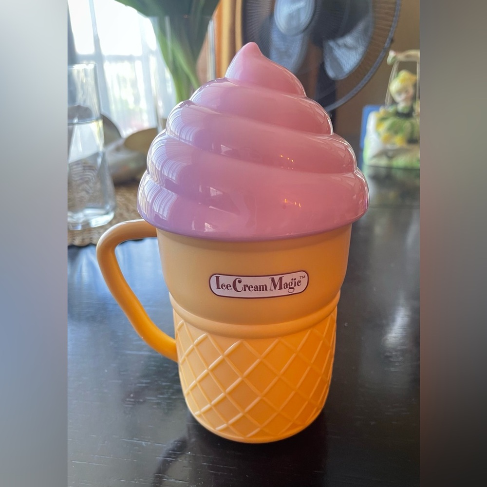 Ice Cream Magic Mug with Pink Lid